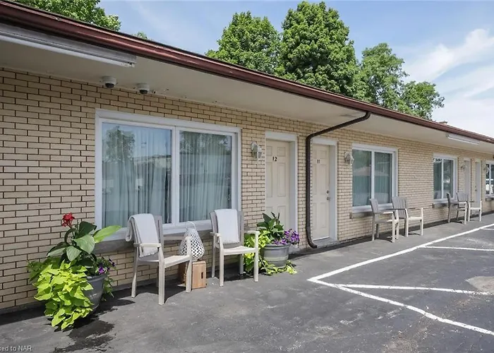 Falls Manor Resort